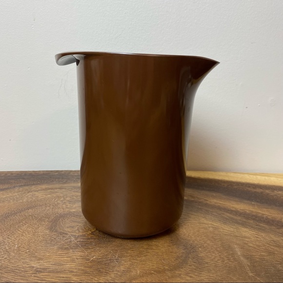 Rosti Denmark Brown Melamine Pitcher, Danish Modern Kitchen Erik Lehmann - Picture 3 of 9